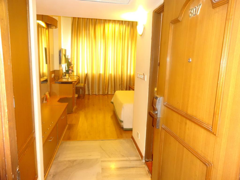 Ohris Baseraa Hyderabad Habitación foto